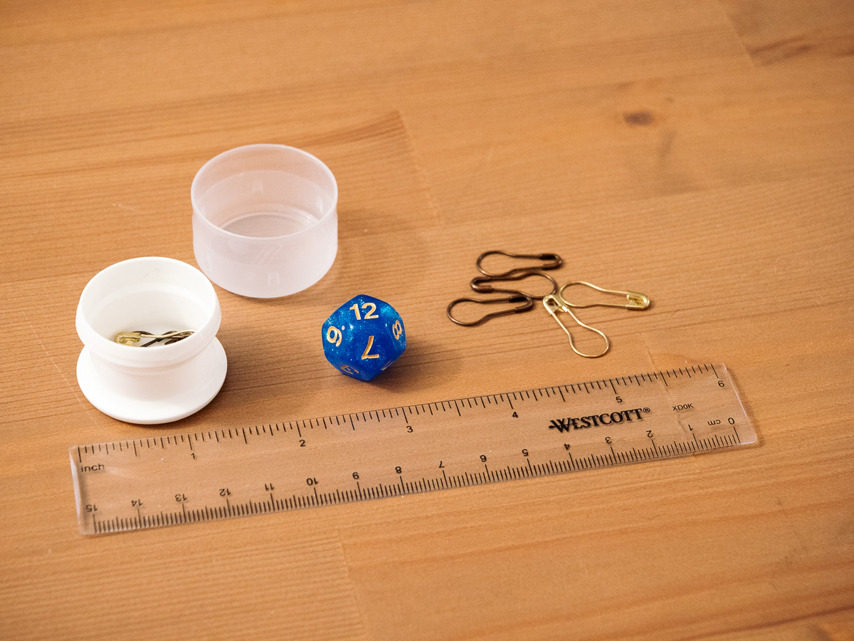 d12 and stitch markers